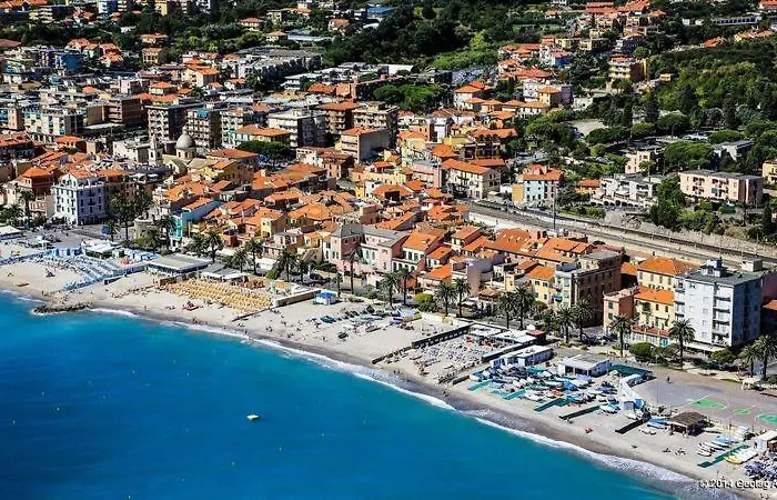 Bilocale Marina A Pochi Passi Dal Mare Di Lägenhet *