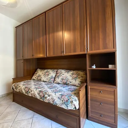 Bilocale Marina A Pochi Passi Dal Mare Di Ceriale